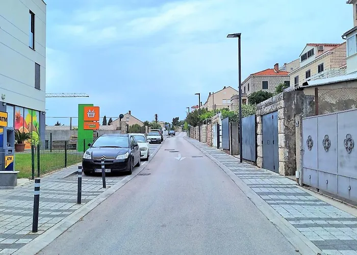 Daire Blue Promenade